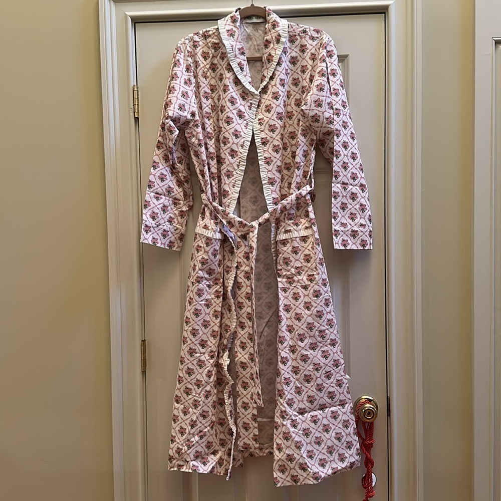Mrs. Alice Pink Bouquet Dressing Gown Floral Patterned Robe House Dress SzXS-S - Picture 3 of 10